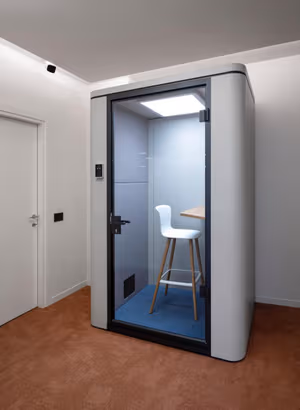 14 Person Coworking Desk