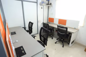 20 Person Coworking Desk