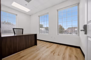 10 Person Private Office