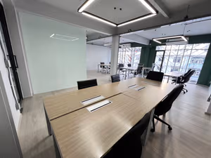 14 Person Private Office