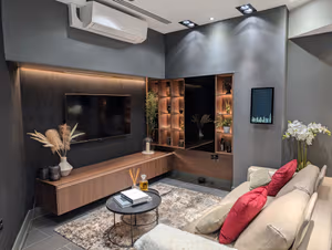 30 Person Private Office