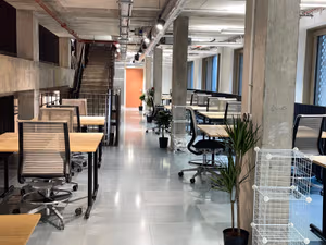 1 Person Coworking Desk