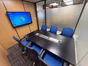 9 Person Private Office