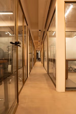 4 Person Private Office