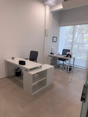 1 Person Private Office