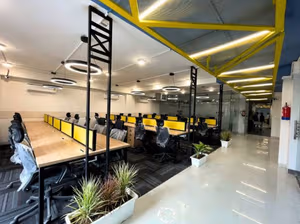 4 Person Coworking Desk