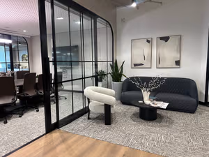 8 Person Shared Office