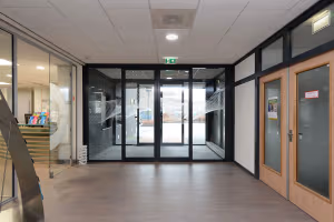4 Person Private Office