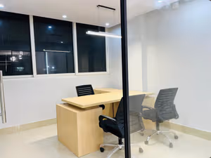 5 Person Private Office
