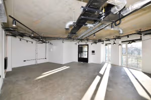 9 Person Private Office