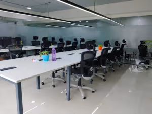 4 Person Coworking Desk