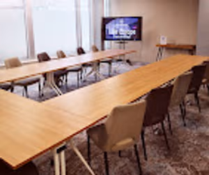 8 Person Coworking Desk