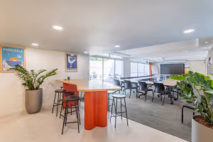 6 Person Coworking Desk