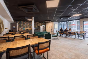 1 Person Coworking Desk
