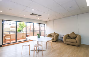 10 Person Private Office