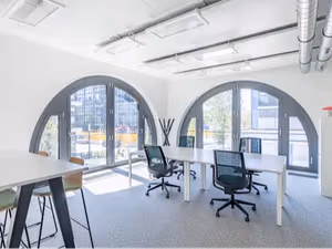 1 Person Coworking Desk