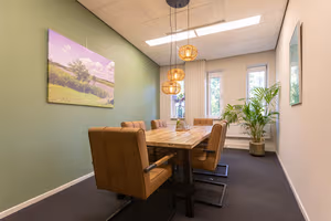 4 Person Private Office