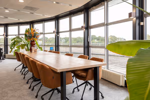 1 Person Private Office