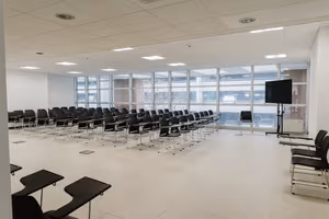 150 Person Coworking Desk