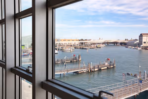 150 Person Coworking Desk