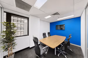 9 Person Private Office