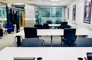 1 Person Private Office