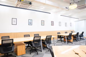 400 Person Private Office