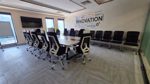 10 Person Private Office