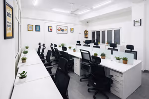 39 Person Coworking Desk