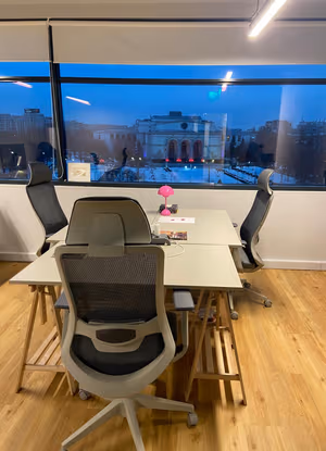 14 Person Private Office