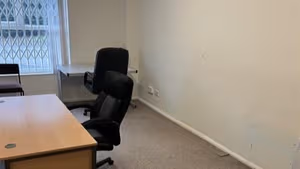 1 Person Private Office