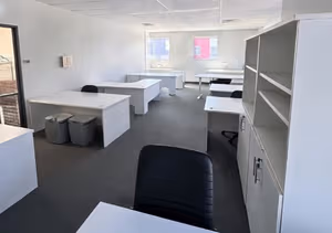 6 Person Sublet Office