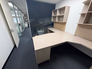 1 Person Sublet Office