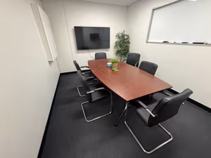 1 Person Private Office