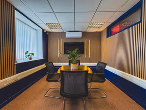 1 Person Coworking Desk
