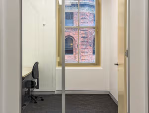 1 Person Coworking Desk