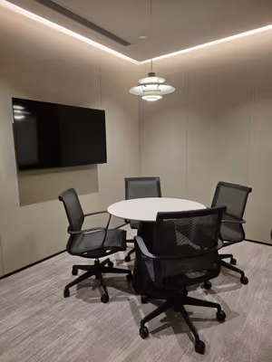 5 Person Private Office