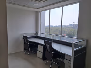 4 Person Private Office