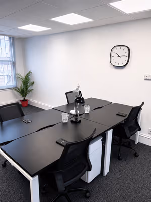 3 Person Private Office