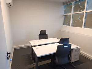 17 Person Private Office