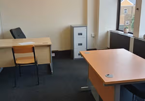 1 Person Private Office