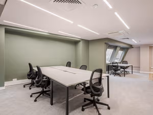 10 Person Private Office