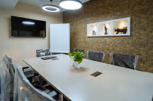 10 Person Private Office