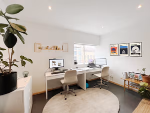 1 Person Private Office