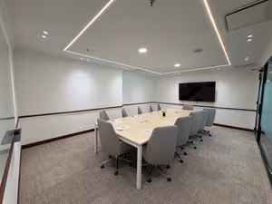 11 Person Private Office