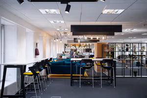 4 Person Coworking Desk