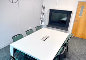 5 Person Private Office