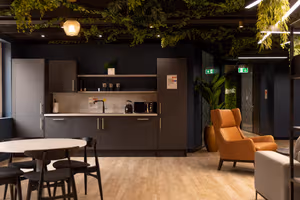 9 Person Private Office