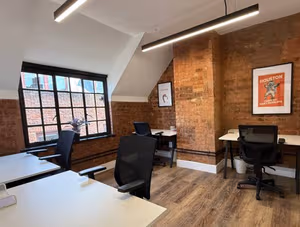 4 Person Private Office