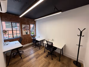 7 Person Private Office